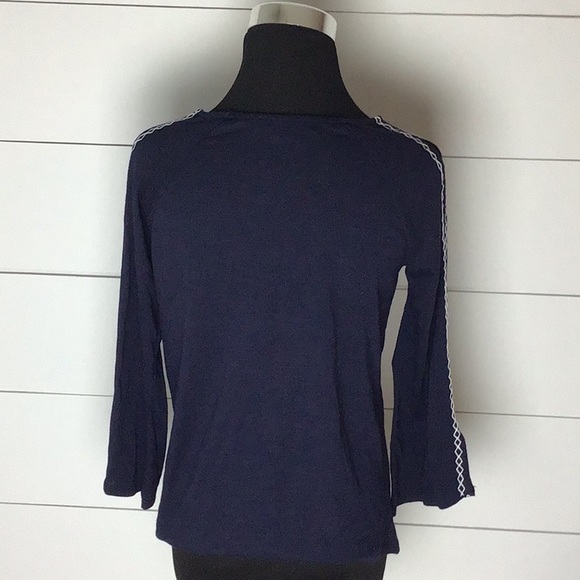 89th & MADISON navy cold shoulder top - Picture 4 of 7